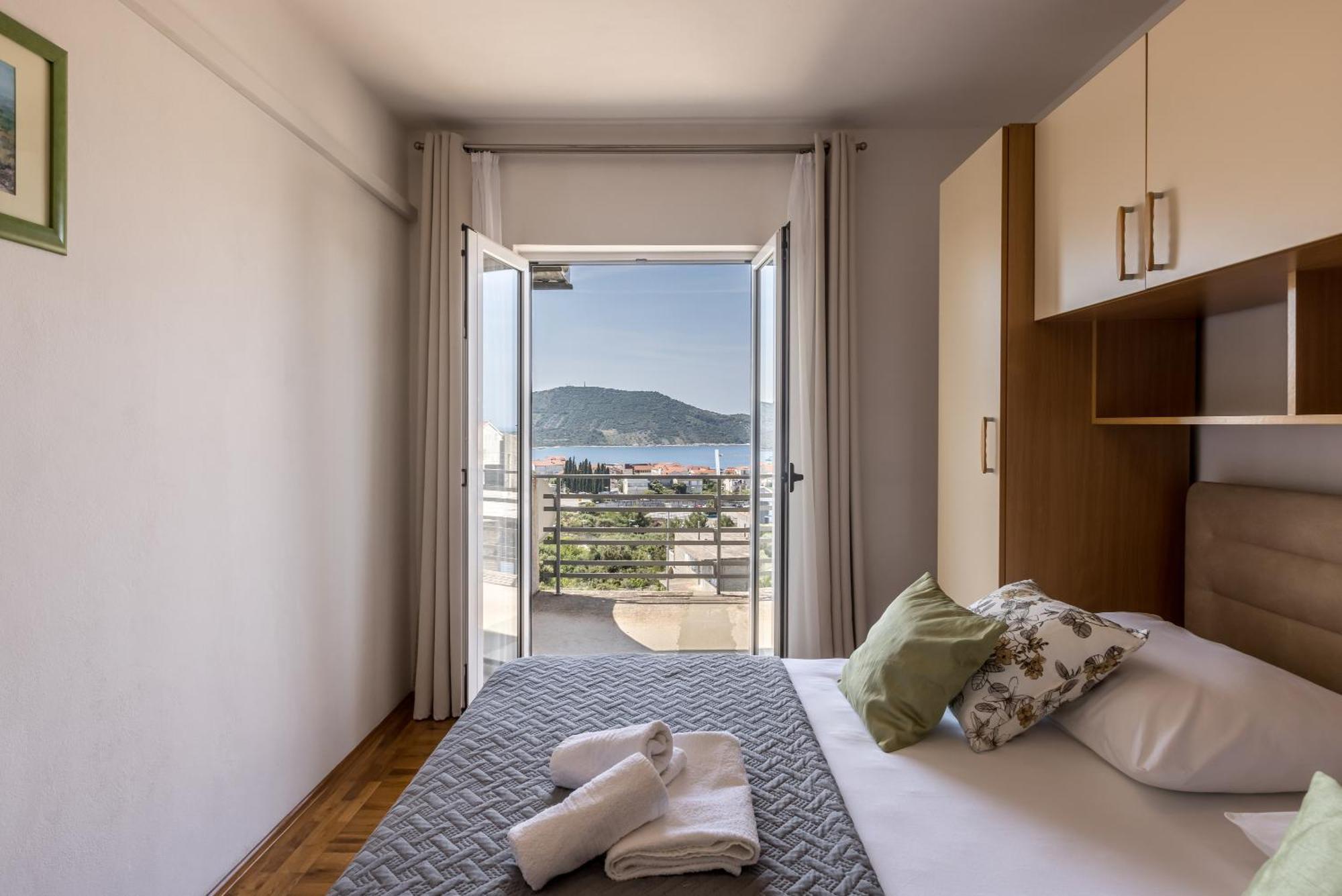 Family Apartments Jadrijevic Primošten Zewnętrze zdjęcie