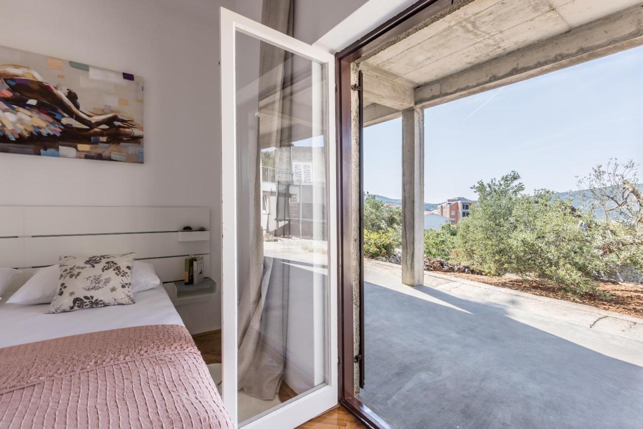 Family Apartments Jadrijevic Primošten Zewnętrze zdjęcie