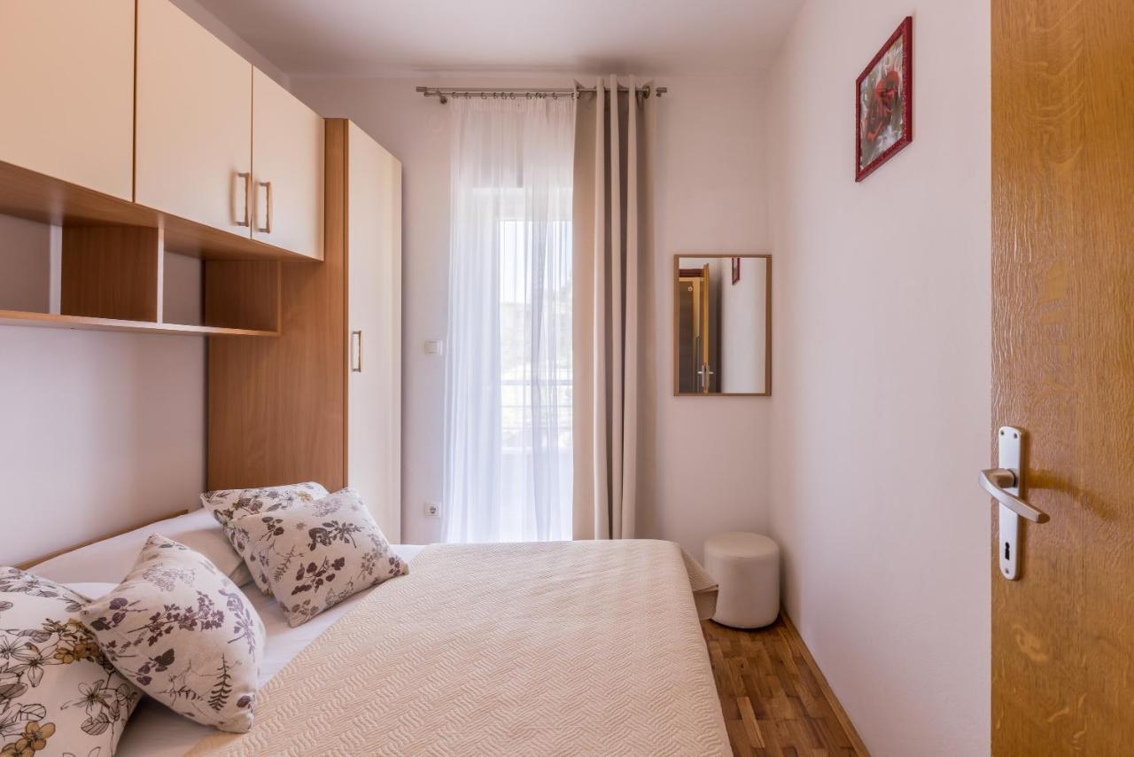 Family Apartments Jadrijevic Primošten Zewnętrze zdjęcie