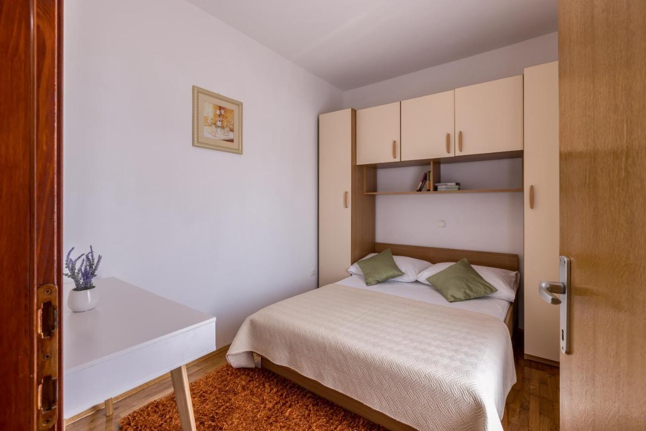Family Apartments Jadrijevic Primošten Zewnętrze zdjęcie
